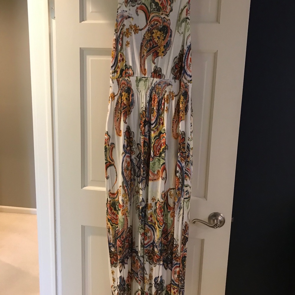 Sundress - Picture 2 of 4